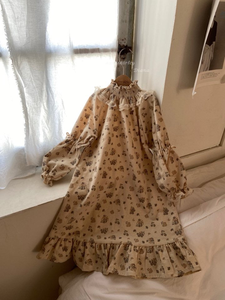 romance smocked dress-anneshirley-1