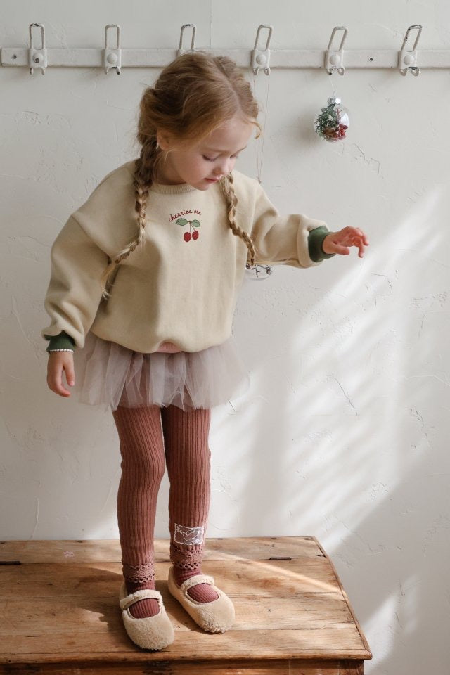 Rami Cherry Sweatshirt - FLO-31