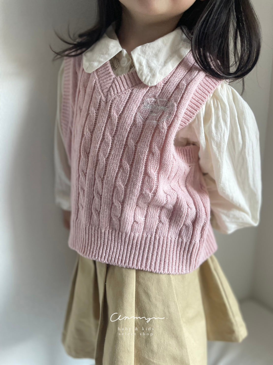 ● nuance knit vest