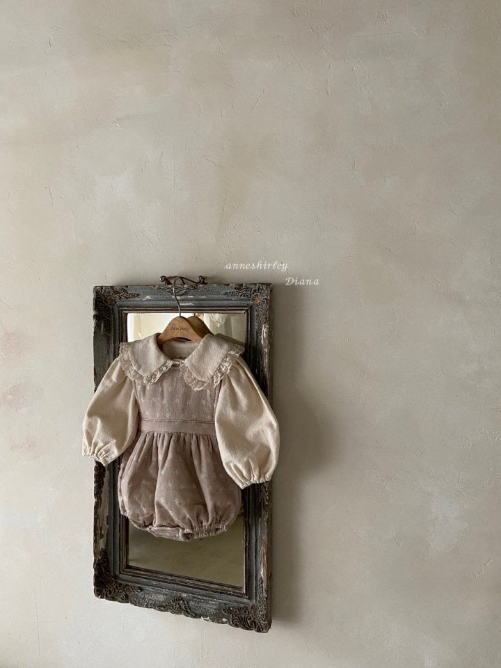 natural suit-anneshirley-34