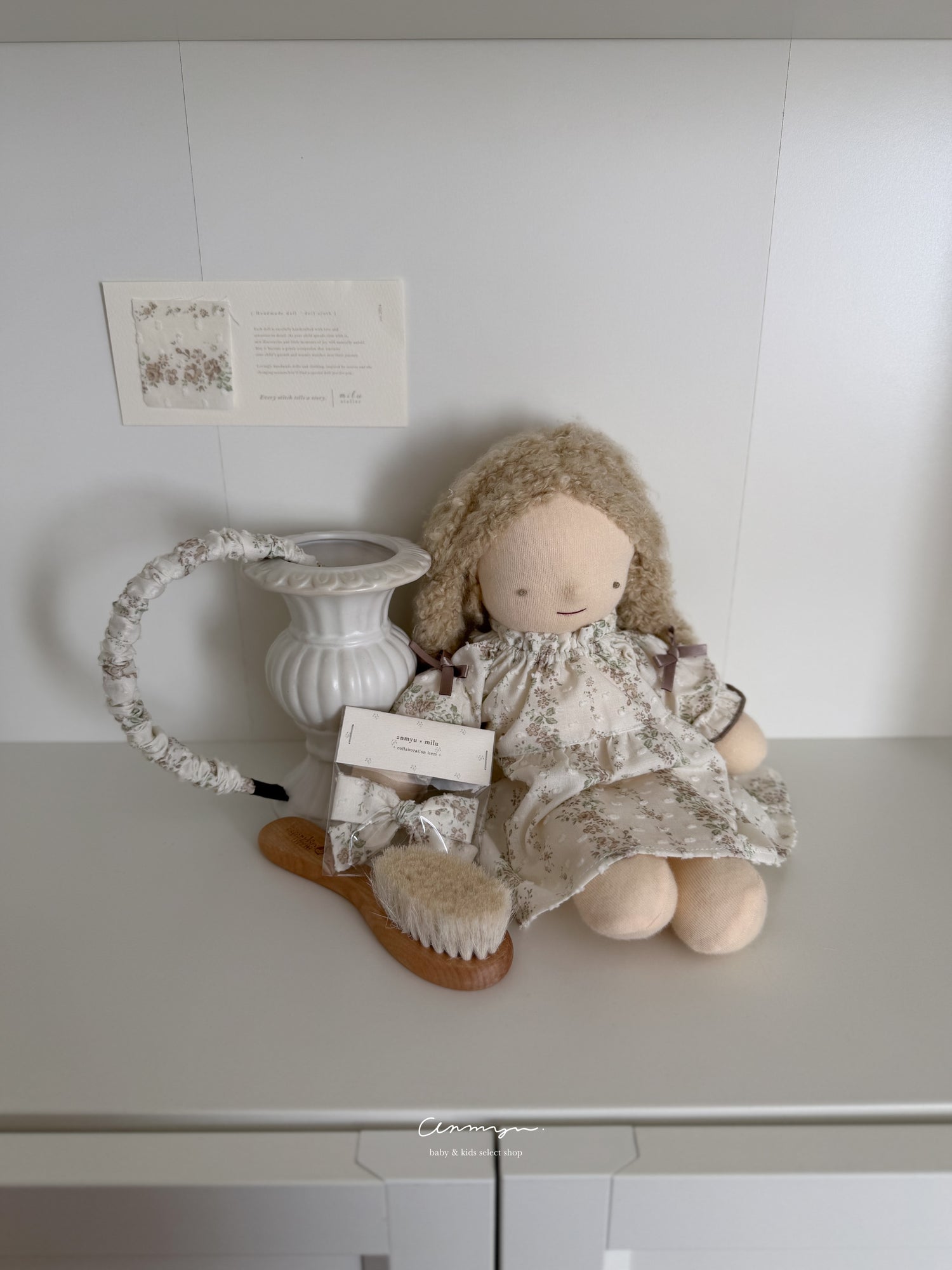 vello ruffle ribbon milu collabo