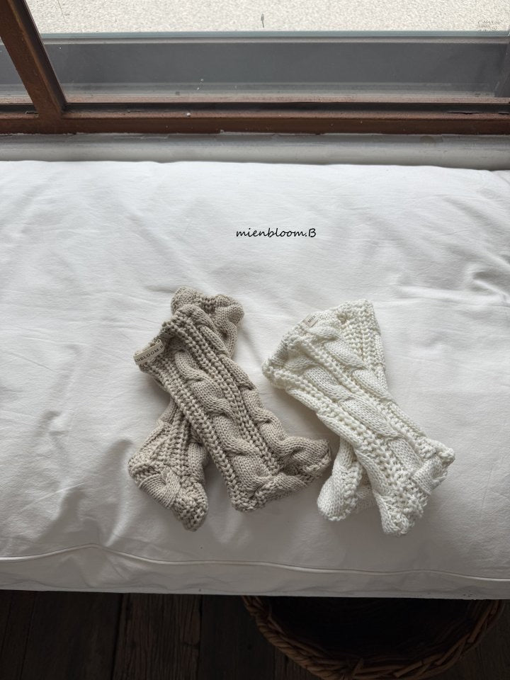 twisted knit socks  - mienbloomb-4