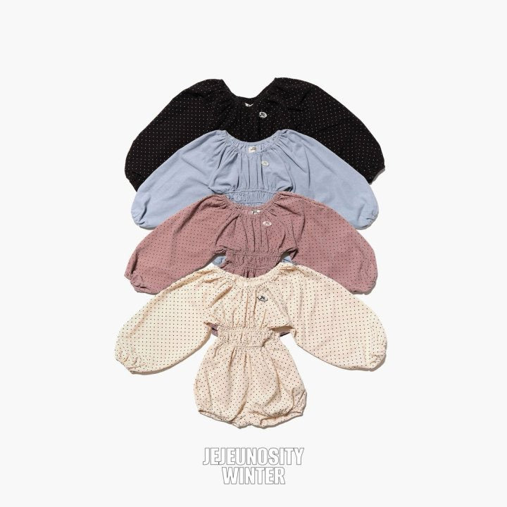 Loong One-Piece Suit
-jejeunosity-33