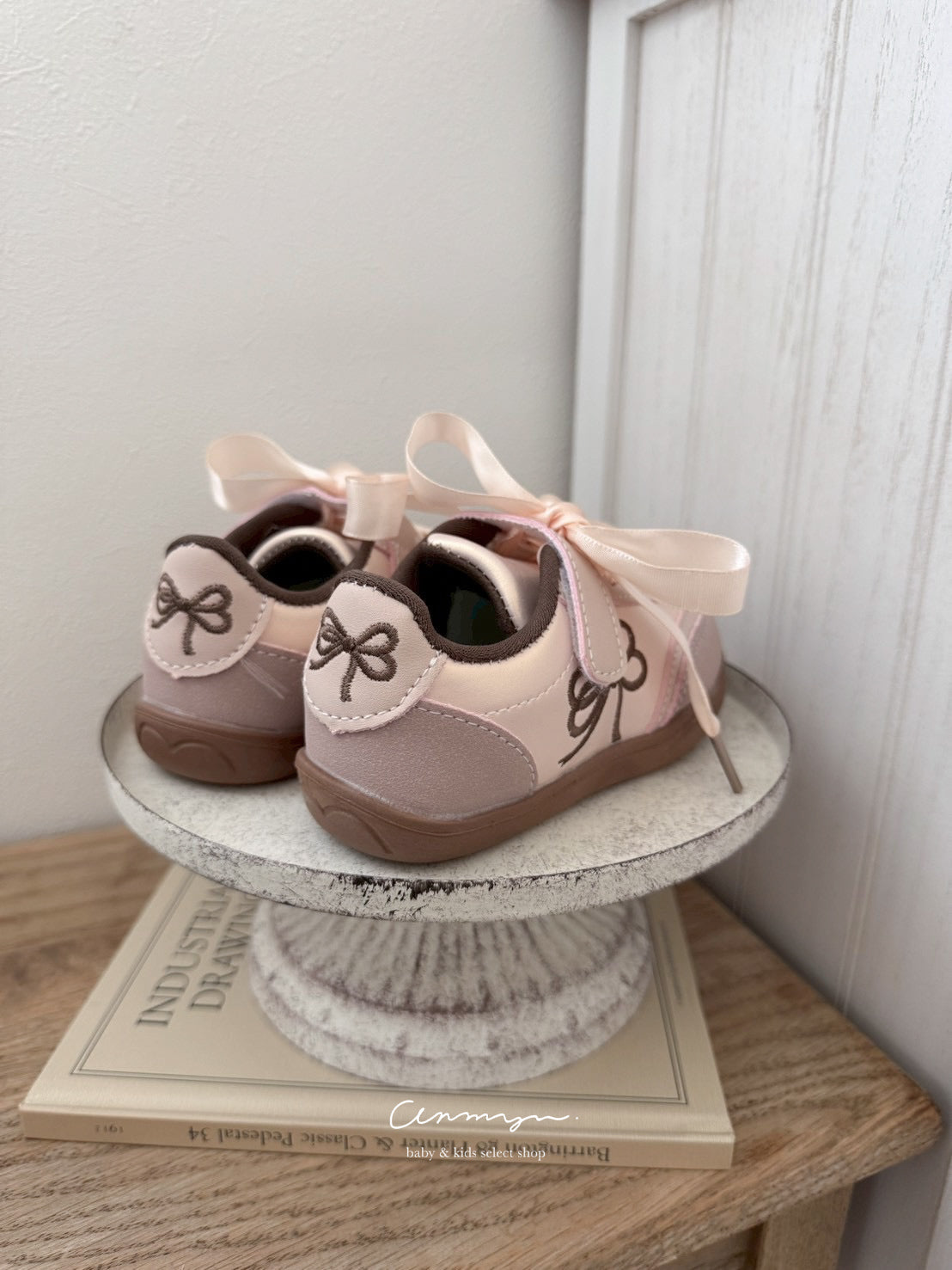 Milky Ribbon Sneaker