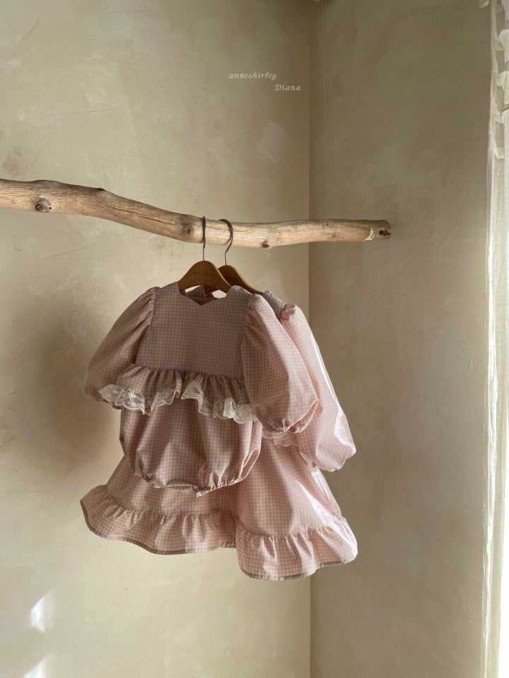 juju frill suit-anneshirley-36