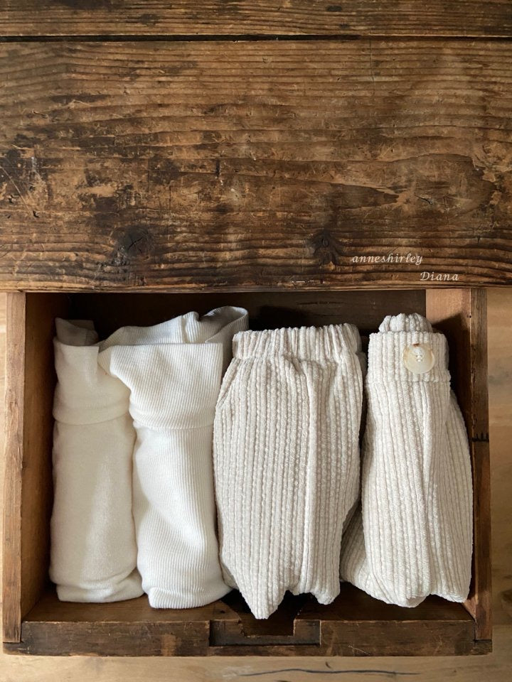 cleo turtleneck-anneshirley-31