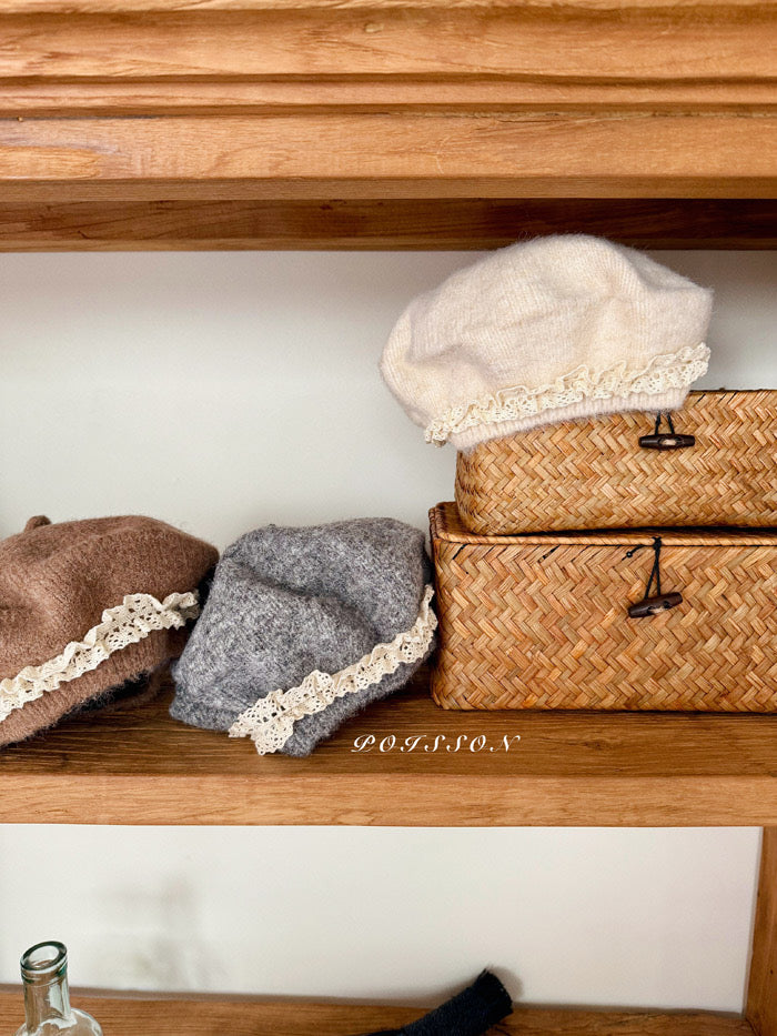 frill beret-poisson-31