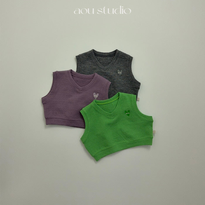 Granny Vest -aou studio-22