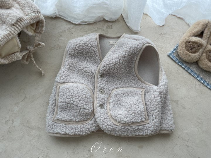 bear fleece vest-OREN-59