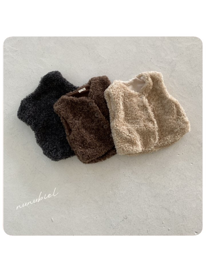 Fur vest -nunubiel-24