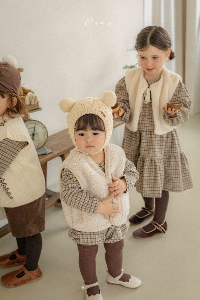 bear fleece vest-OREN-59