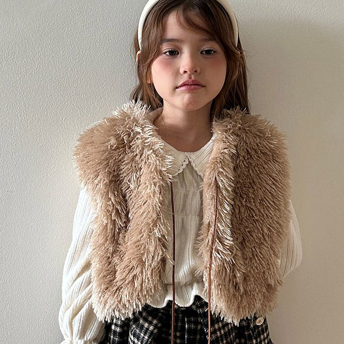 pluffy vest - ellymolly - 1