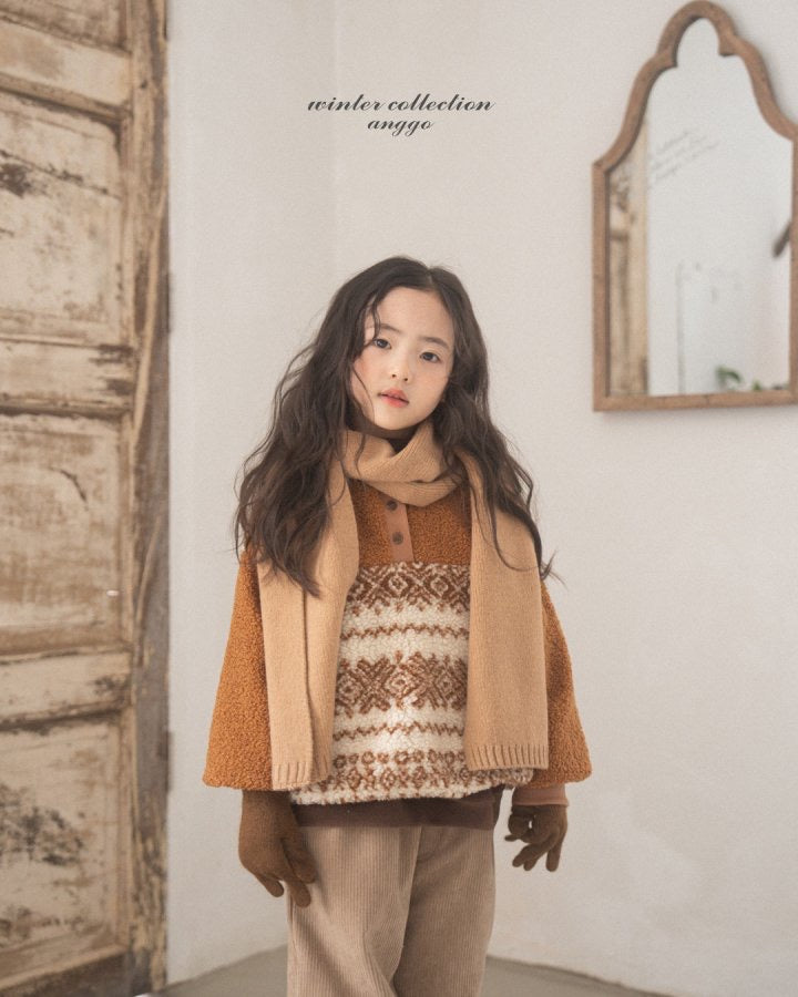 Pecan Sweatshirt-anggo-11