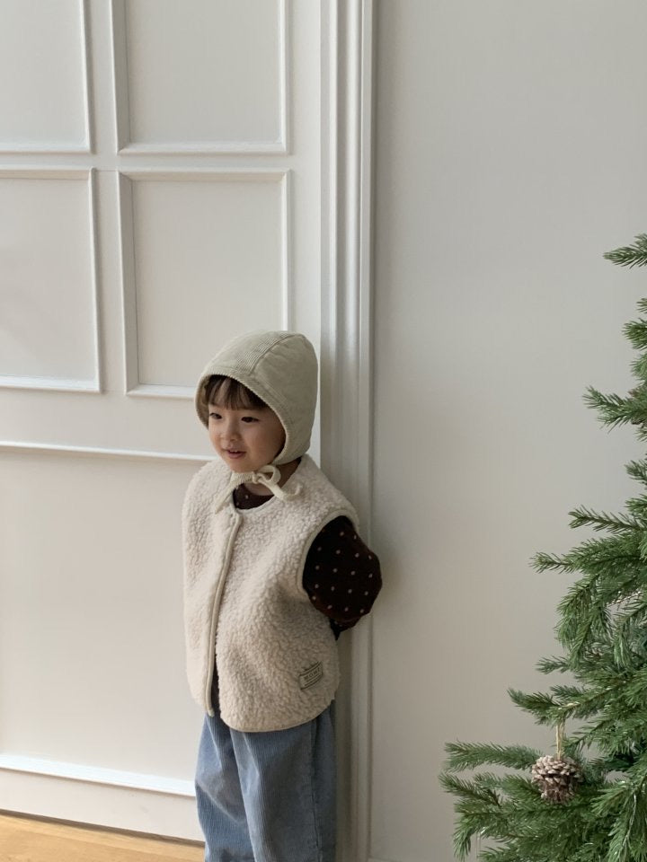 monggeum fleece vest-MOME-21
