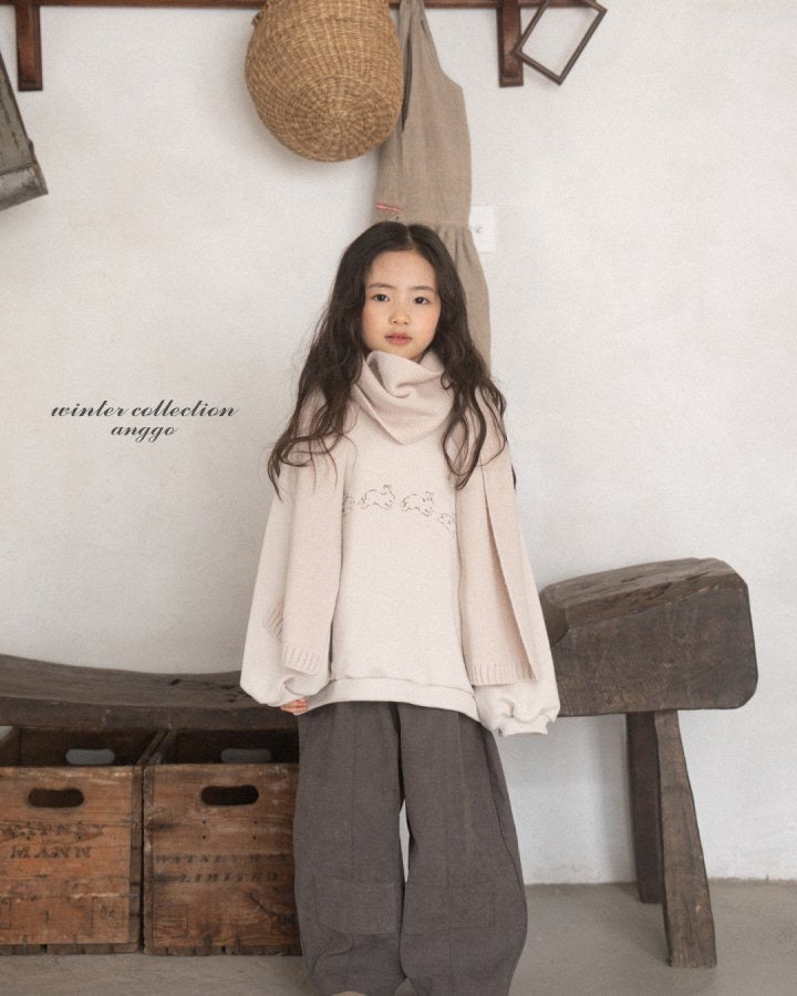 Bunny Sweatshirt-anggo-8