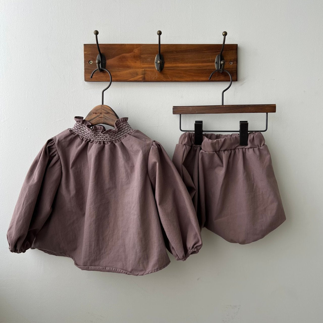bebe the king smock set -oatmeal-1