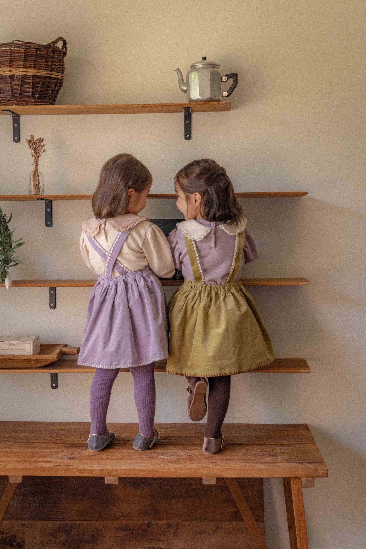 Laili Embroidery Skirt OREN-8