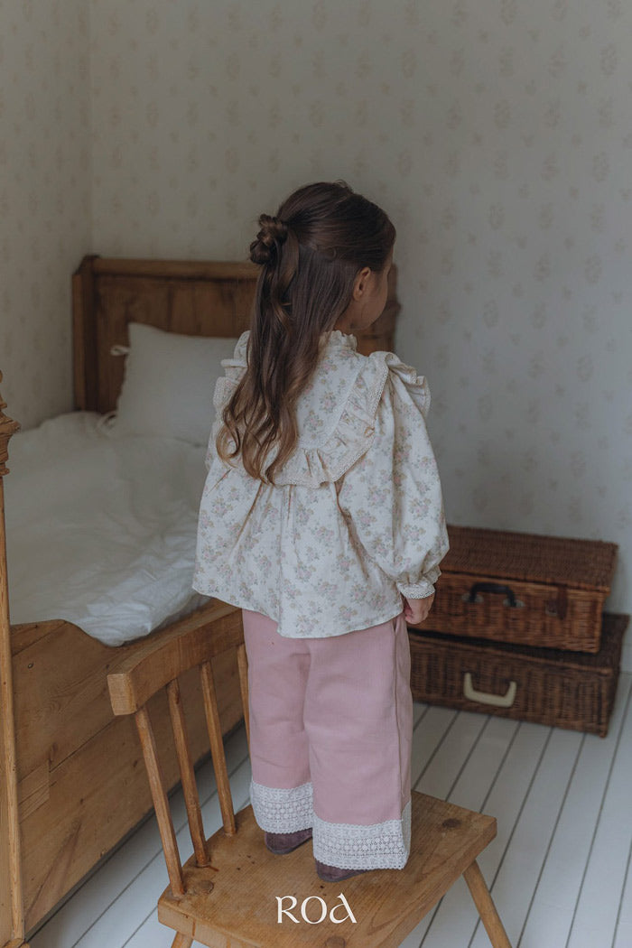 hem lace pants-Roa-32