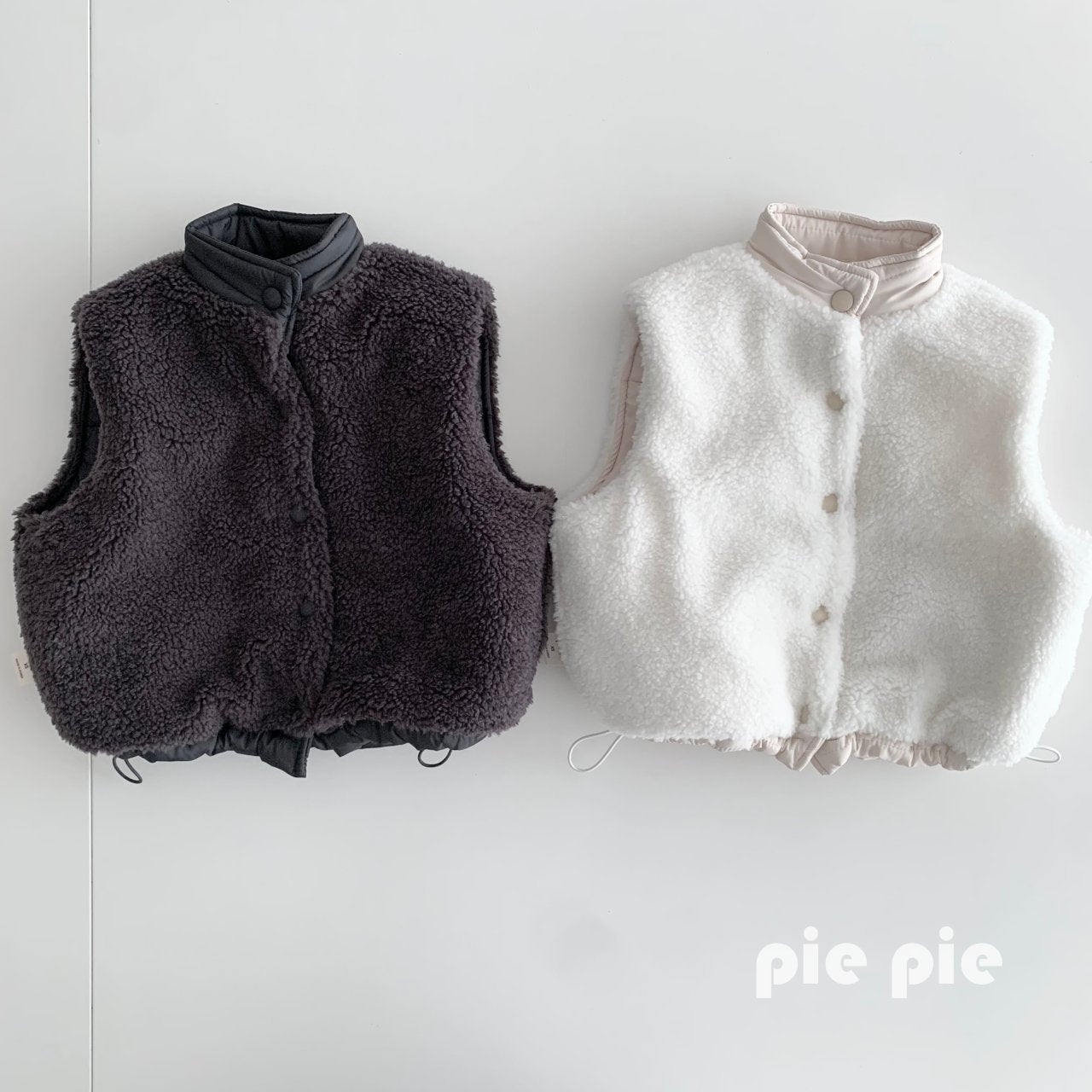 Poglee Reversible Vest pie-19