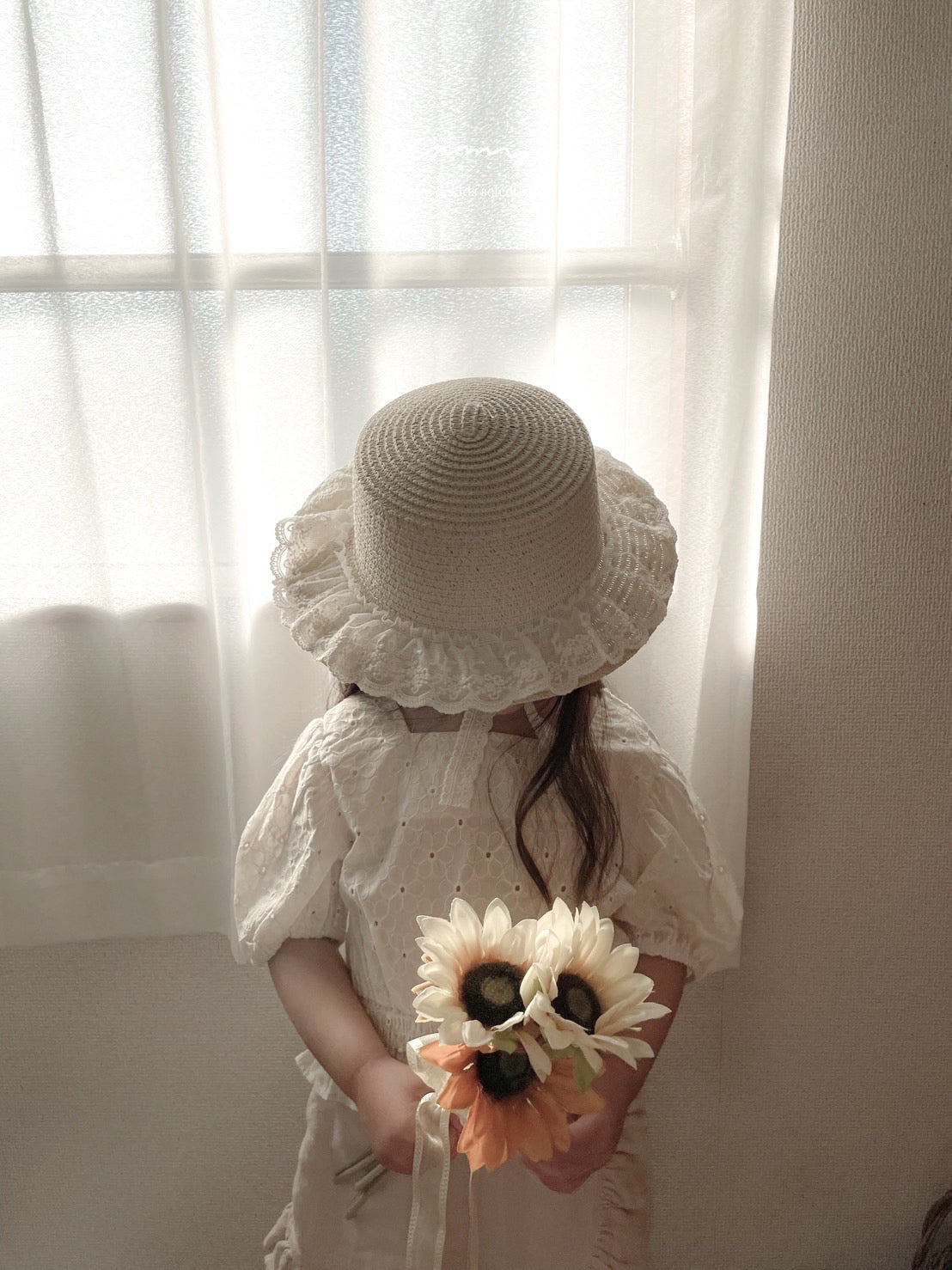 sunny hat  / anggo